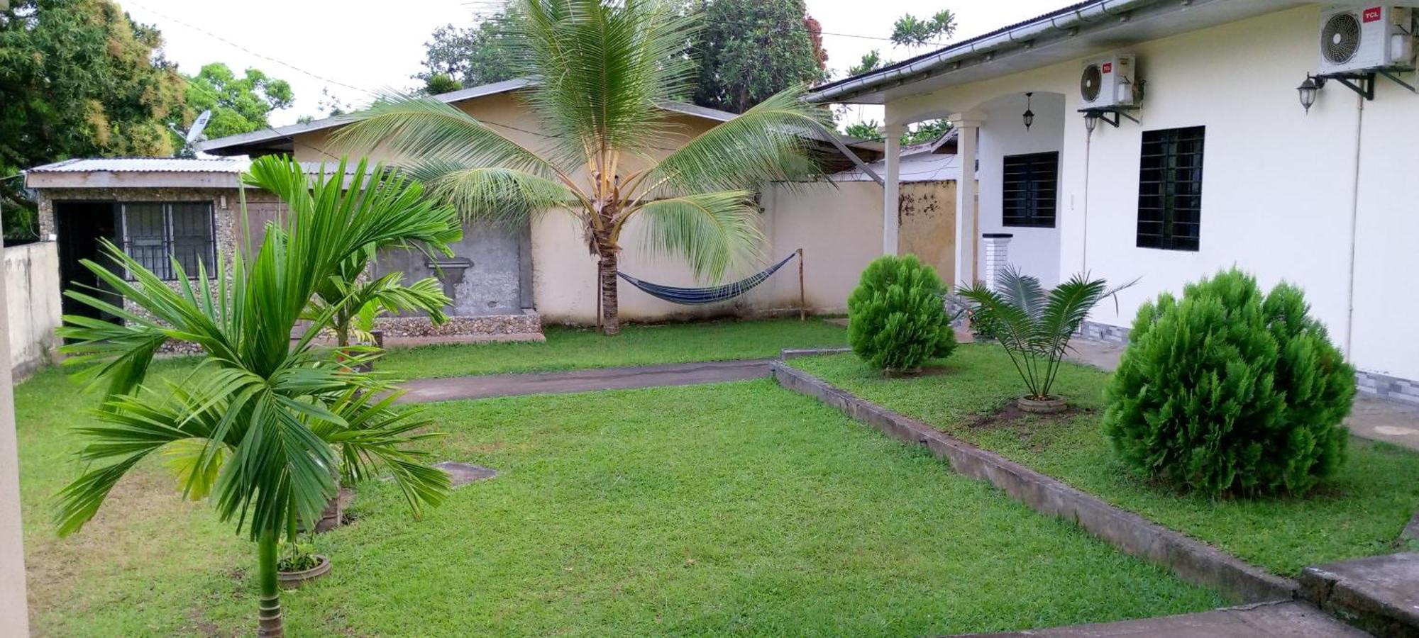 Maison De Vacances Maleh Kribi Exteriör bild